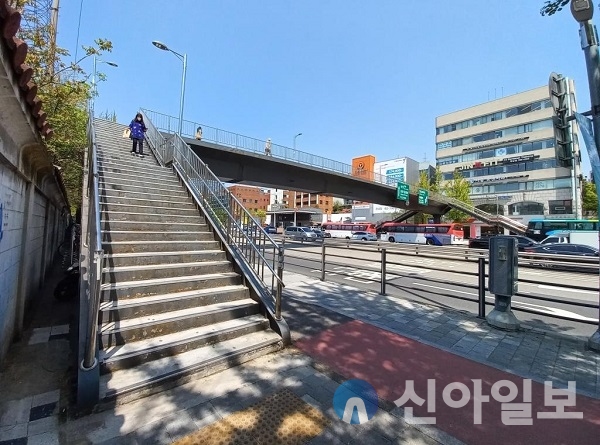 용산구, 한남오거리 보도육교 이동편의시설 설치