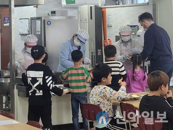 태안군, 지역 학생 4914명에 친환경 로컬푸드 공급