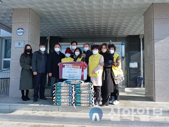 홍천군·사회단체·기업, 이웃돕기 온정의 손길 이어져