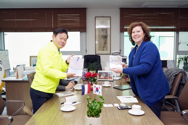 이필형 동대문구청장, 프랑스 소르본 대학 산하 연구소 관계자와 탄소중립도시 논의