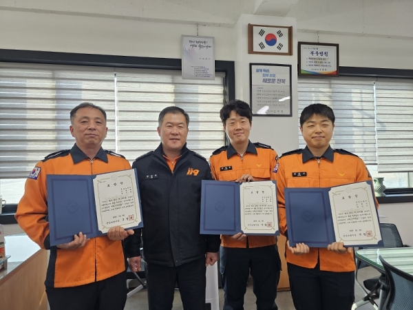 군산소방서, ‘이 달의 칭찬소방공무원’ 3명 선정