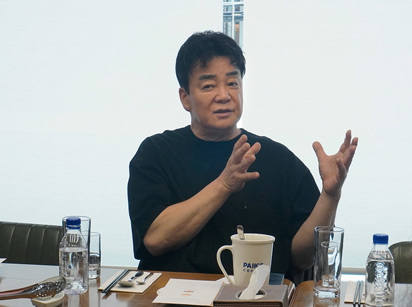 3개월 달라 반전 꾀하는 백종원…빽다방 논란, 주가 정체 위기 진행형