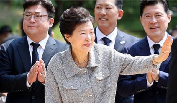 박근혜 전 대통령 ‘구미 상모사곡동 아버님 생가’ 찾아