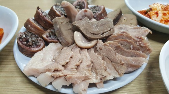 [후지니의 전국 팔도 맛집 탐방(10) 대창순대 을지로 산수갑산] 함흥의 향토음식 아바이순대