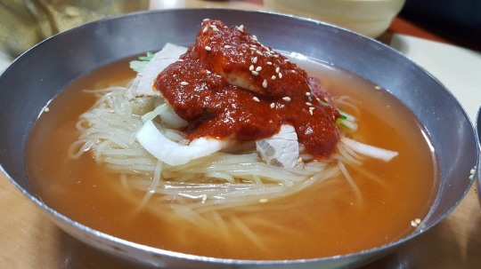 [후지니의 전국 팔도 맛집 탐방(12) 부산 밀면 원조집  내호냉면] 쫄깃하면서도 부드러운 밀면