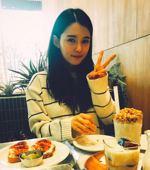 불금에 남보라, 진주랑 먹빵 데이트… 얼마나 맛있길래