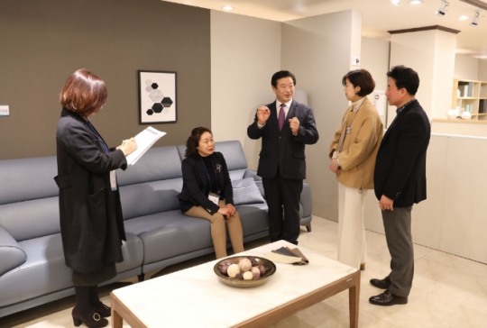 에몬스가구, 2019 S/S 가구트렌드 및 신제품 품평회