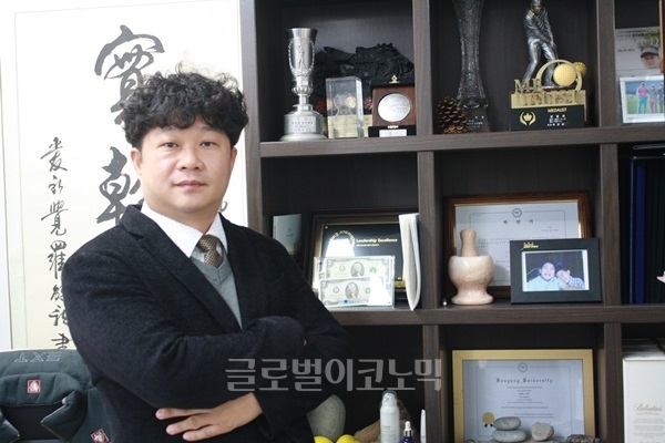 [뉴스人] 박철 다음기술단 대표 초음파 이용 수중구조물 균열 잡아낸다