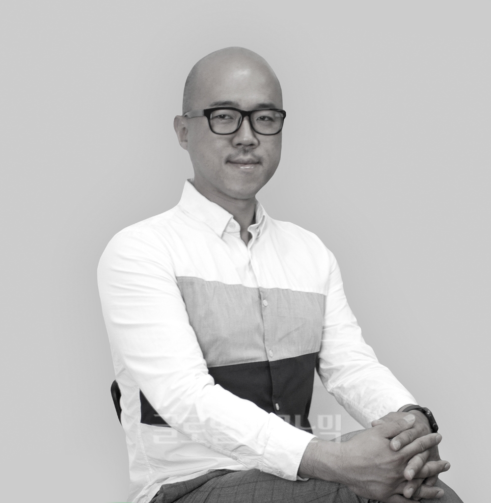 [글로벌-24 강소기업] 해동테크, 하이브리드 가로등 앞세워 신재생 수출길 연다