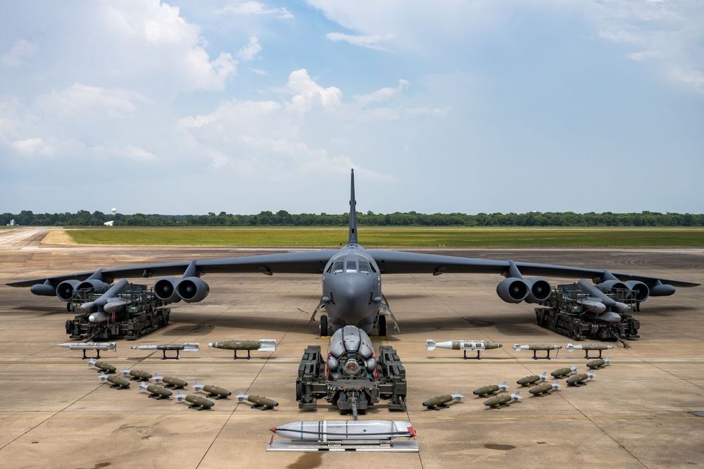 보잉의 B-52 전략폭격기, 2050년까지 100년 운용한다