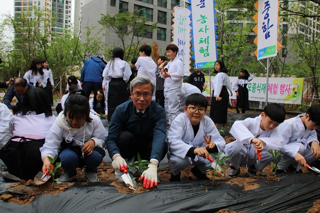전북농협, 전주시 등 40개 초등학교에 스쿨팜 조성