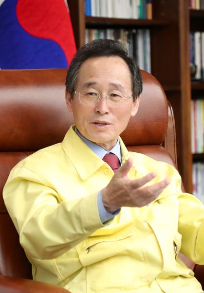 송하진 전북지사 코로나 극복과 경제 활성화 함께 노력하자