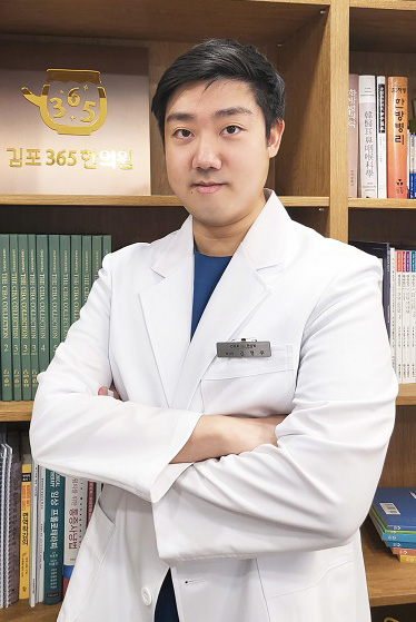 [칼럼] 교통사고 후유증, 척추비대칭 완화로 통증 개선 가능