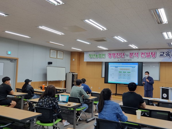 익산시, 청년창업농 조기영농정착 경영 컨설팅 실시