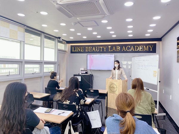 [브랜드이슈] 라인뷰티랩 2021 올해를 빛낸 브랜드 대상 뷰티교육 부문 수상