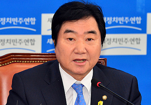 정수시설 운영관리사 인력 부족…수질관리 비상
