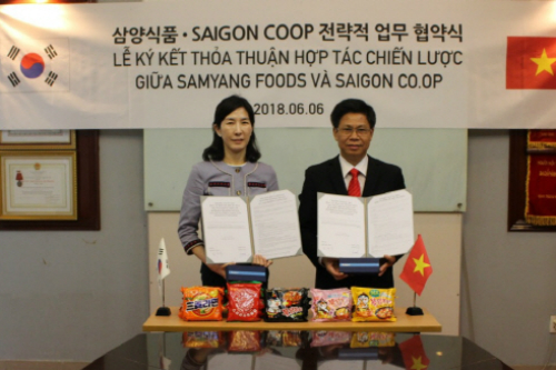 삼양식품, 베트남 국영 유통회사와 손잡고 라면시장 공략 확대 