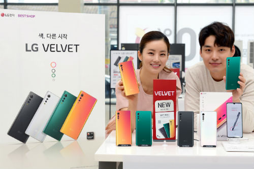 LG전자, 물방울 카메라  디자인의 새 스마트폰 ‘벨벳’ 15일 공식출시