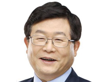탈북 의사·약사도 외국면허처럼 자격인정해야