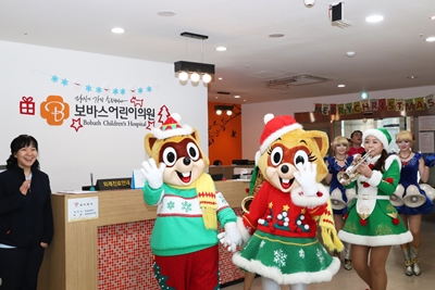 늘푸른의료재단, ‘찾아가는 테마파크’ 공연 개최