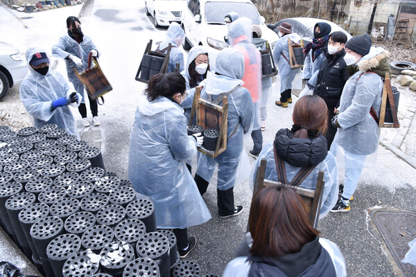연세대학교 원주연세의료원, 사랑의 연탄 나눔 봉사활동