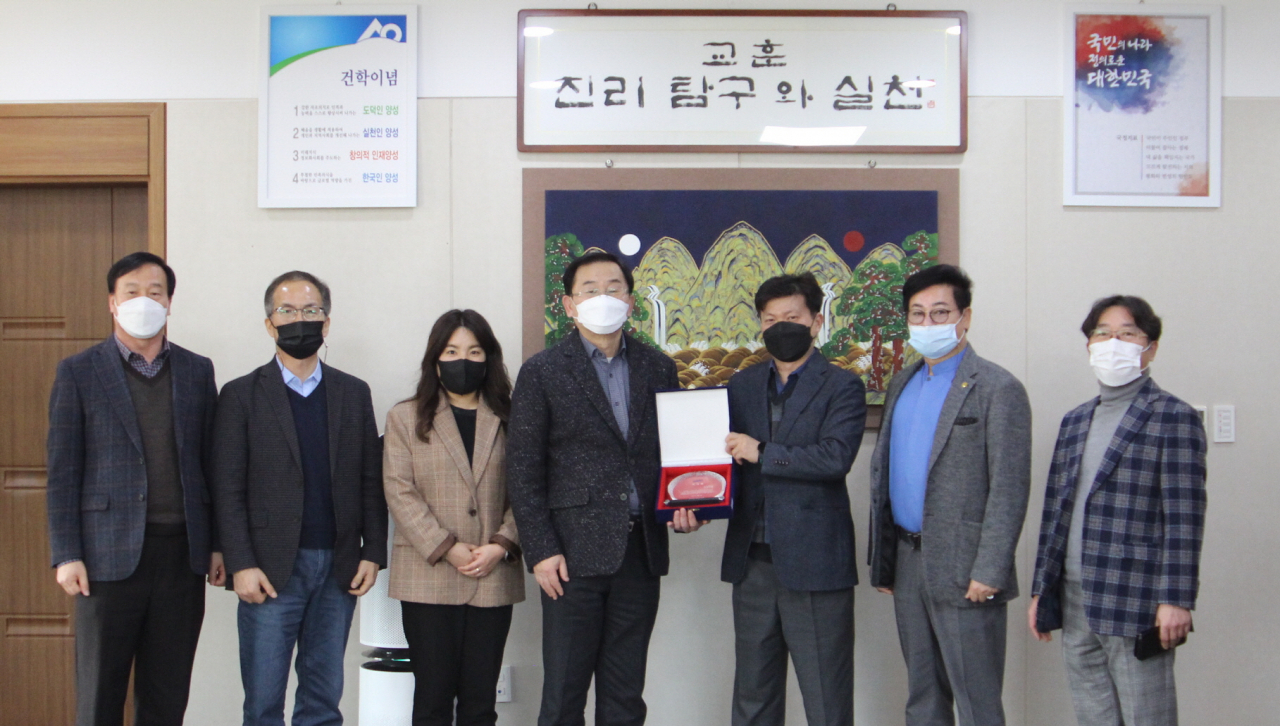 송원대학교 최수태 총장 삼성전자CS(주)서 감사패 수여