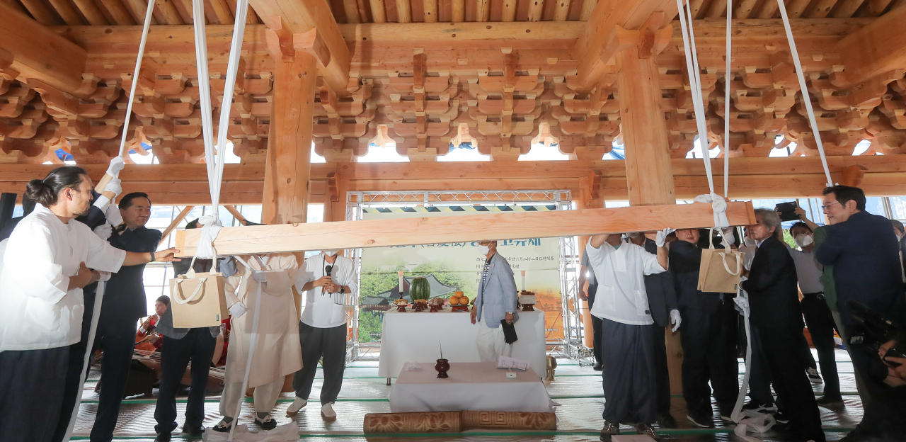 156년 만에 중건 광주 대표누각 희경루 상량 고유제