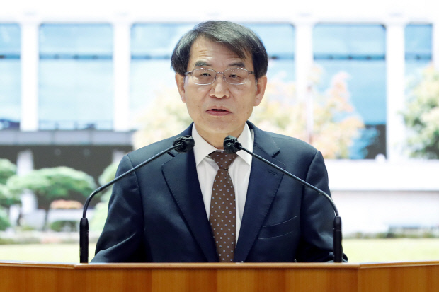 선관위자녀 특혜채용 의혹…與 