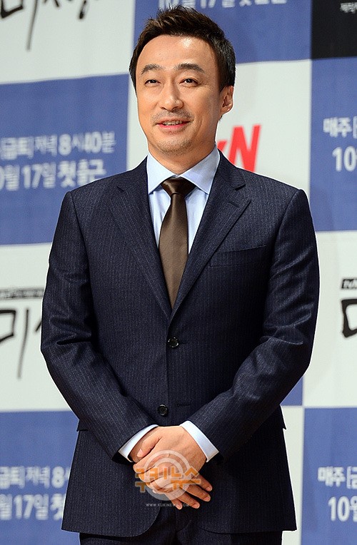 [포토] 이성민 ‘워커홀릭 오과장’