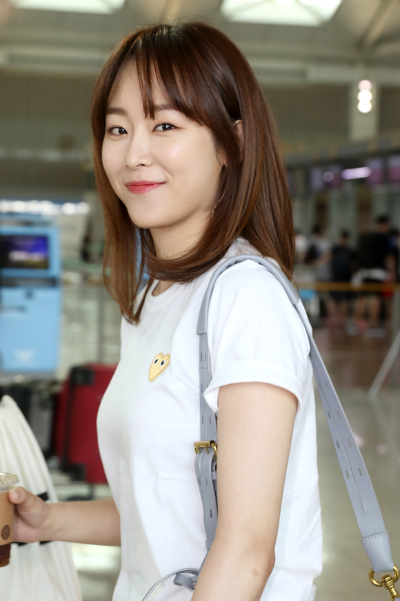 또 오해영 서현진, 빛나는 공항 패션...수수해도 예쁘네