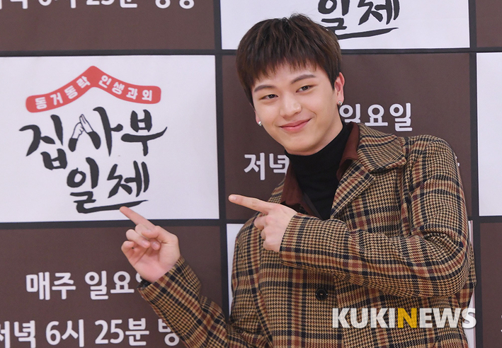 비투비 육성재, 센스 넘치는 포즈