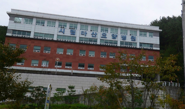민주당 경남도당 대변인 ‘시립요양병원 의혹’ 사건 변호 논란