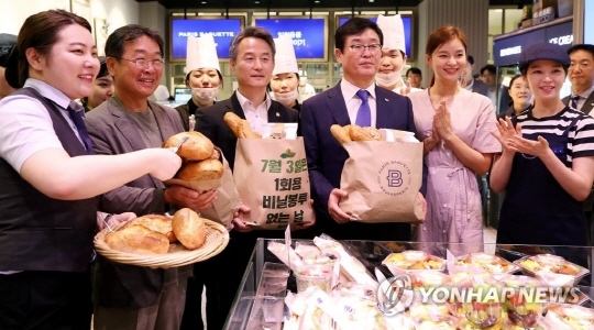 파리바게뜨·뚜레쥬르. 비닐봉지 사용량 83.7% 감소