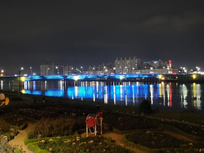포항 형산강 밤 밝힐 연일대교 경관조명 켜졌다