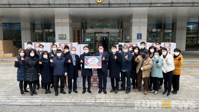 안양 새중앙교회, 안양·군포·의왕시에 사랑의 천사박스 전달