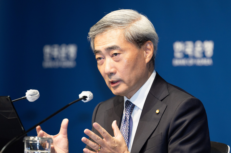 신현송 ‘갈 길 비교적 명확’…연내 금리 인상 시사