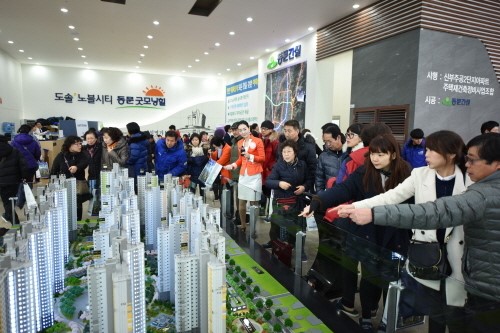 천안 신부동 ′동문굿모닝힐′ 청약 마감···최고 14.99대 1