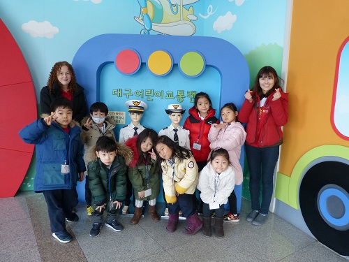 메이플베어 몰입식 영어 교육, 한국인 교사 역할이 중요