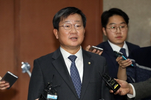 터줏대감 남경필 vs 친문 전해철 vs 비문 이재명...불붙는 경기지사 경쟁