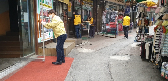 평택시 송탄출장소, 휴일도 없다 코로나19 예방활동 나서