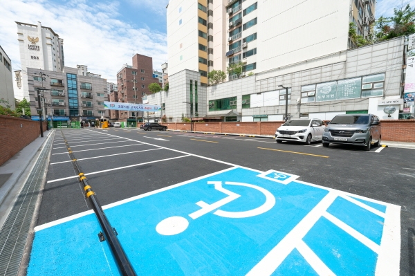 양천구, 신월2동 경창시장 주차장 32면 조성…준공식 개최