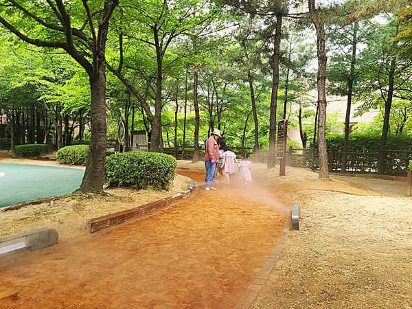 오산시 맨발 황톳길 신설…22일 개장식 개최