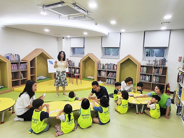 화성시립다원이음터도서관, 시립숲속처음어린이집과 업무협약 체결