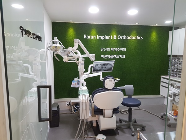 [인터뷰]  네비게이션임플란트로 다시 찾는 오복