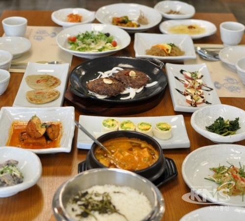 스토리가 있는 칠갑산 맛집 농부밥상, 청양 햇살로 밥상 차리다