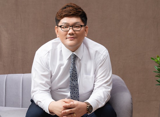 [인터뷰] 인적자원 역량 극대화시키는 기업교육 컨설팅 전문가 리더스웨이파트너스 김현철 대표