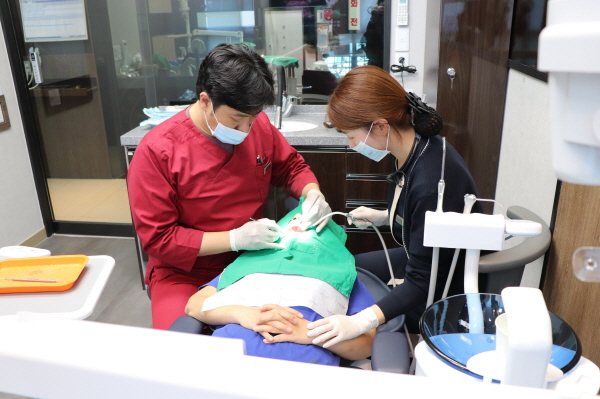 김해시 관내 우리가족 주치의 치과병원 이 편한 세상 나눔 실천