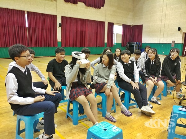 충북교육정보원, 상상하며 체험하는 S/W교육 체험교실 인기
