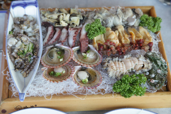 통영 맛집 천지연횟집, 가볼만한 여행코스와 함께 다양한 해산물 즐길 수 있어
