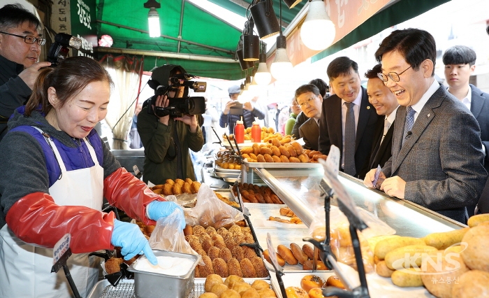 이재명,  경기지역화폐 6% 할인, 골목가게와 살림에 도움 홍보